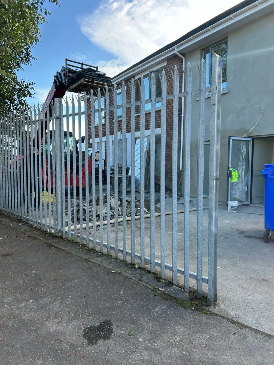 Palisade fencing - Image 2