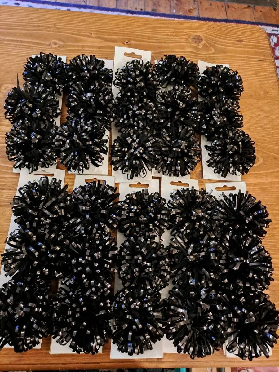 30 Paperchase Black Velvet & Silver Gift Bows - Image 1