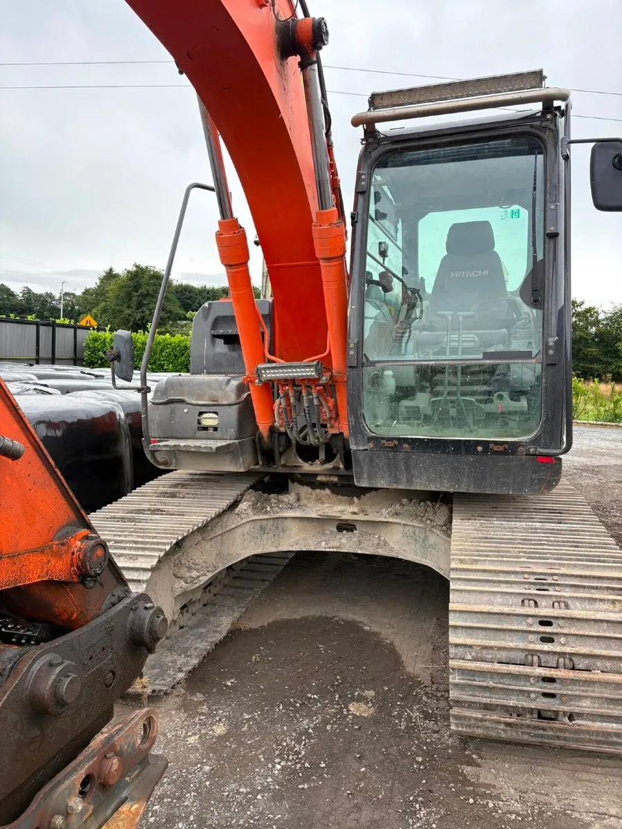 Hitachi zx130-5 - Image 2