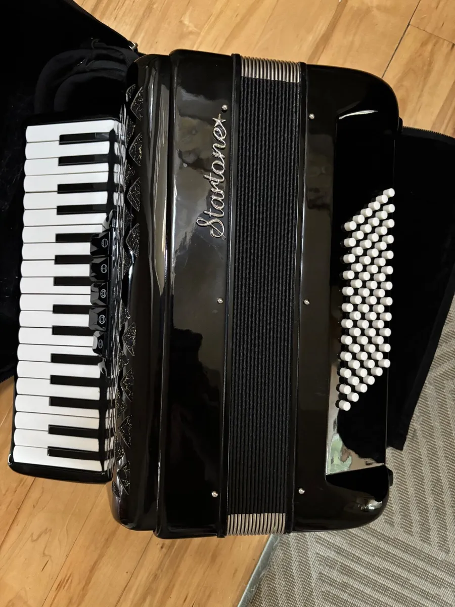 Startone Piano Accordion 72 - Image 1