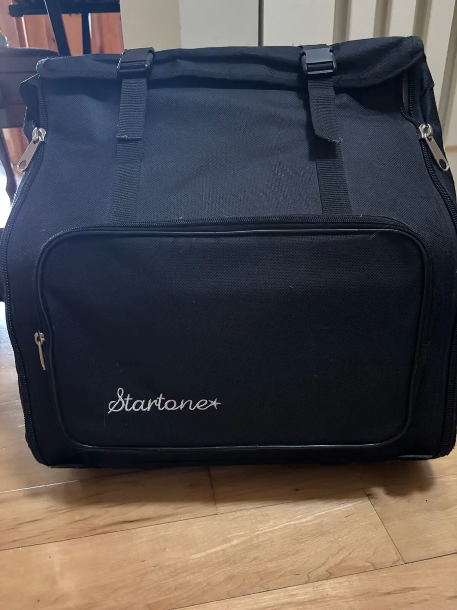 Startone Piano Accordion 72 - Image 2