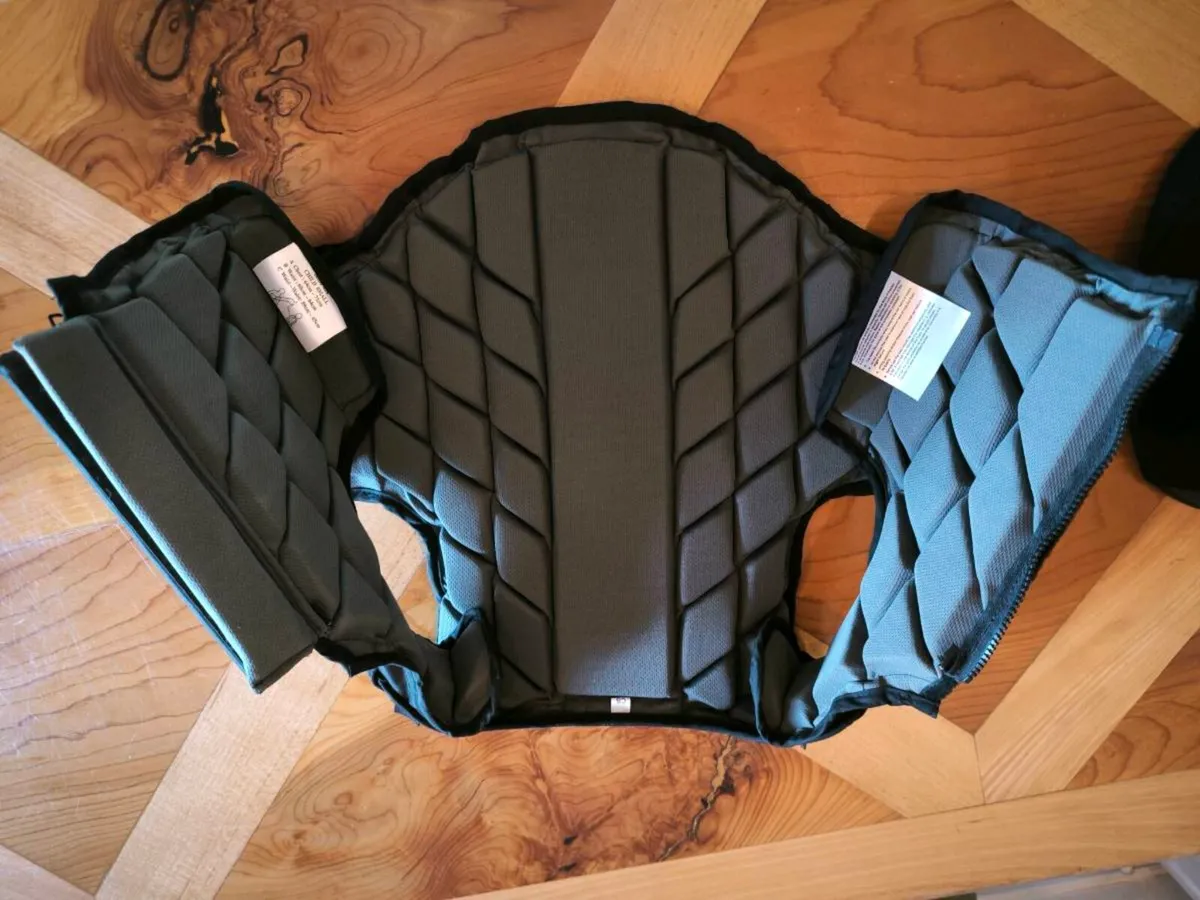 Equine equipment - Image 2
