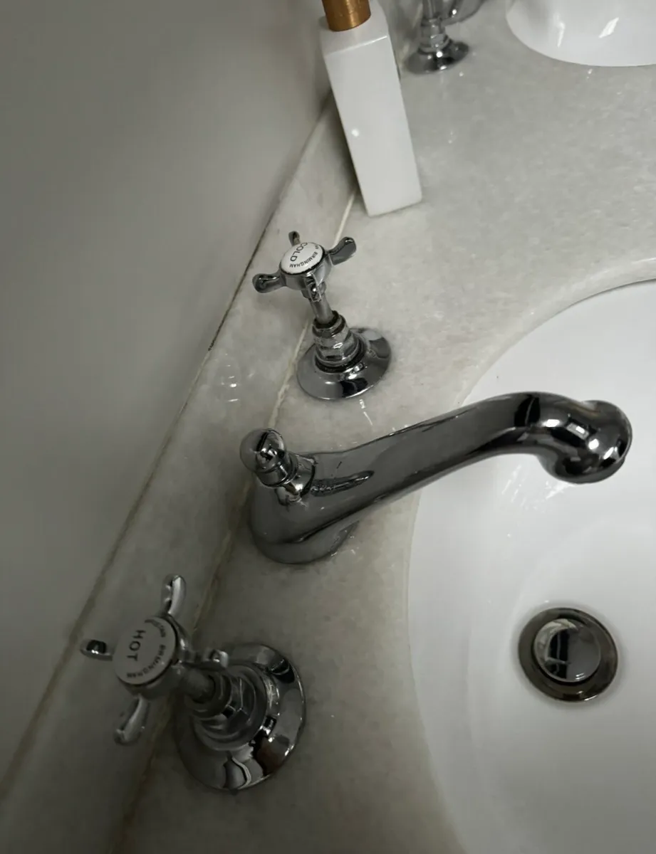 2 Sets of Bristan 1901 Bathroom Taps - Image 1