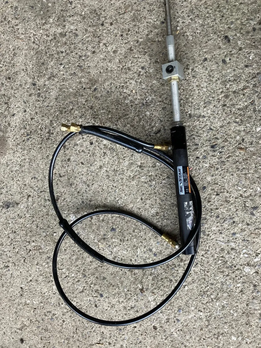 POWER STEERING SEASTAR HYDRAULIC STEERING RAM - Image 3