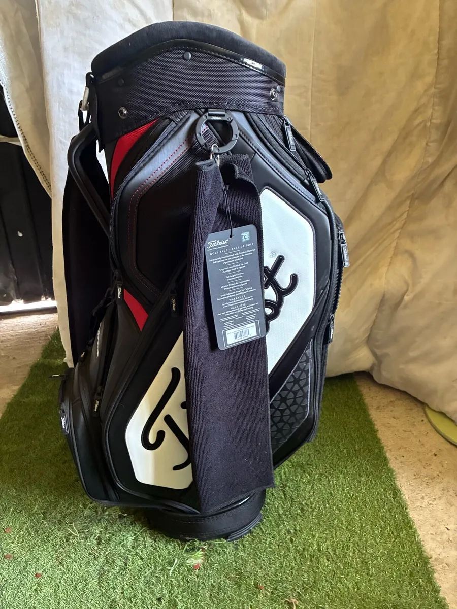 New Titleist Tour mid size golf bag - Image 4
