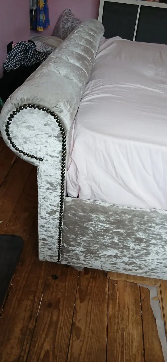 Double  sleigh bed - Image 2