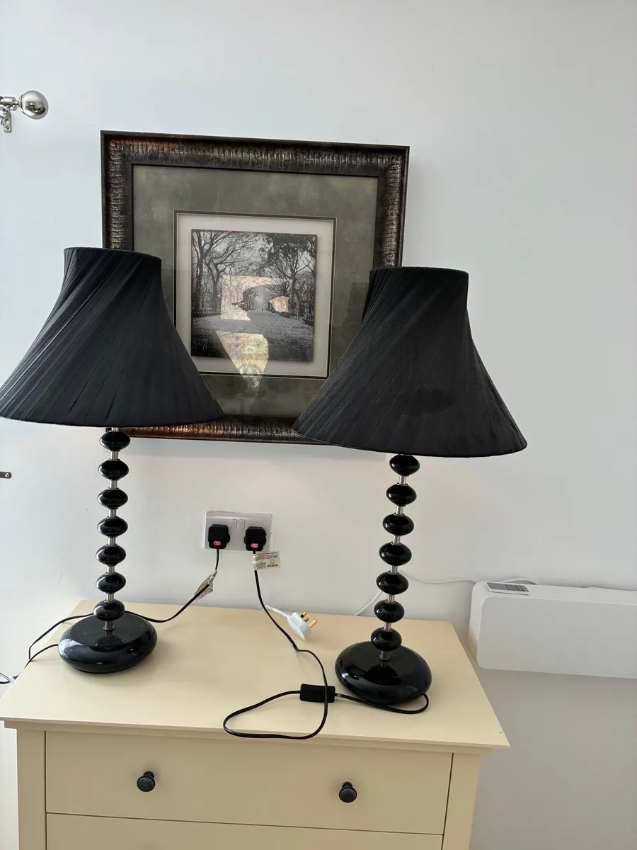 Table lamps- Pair - Image 1