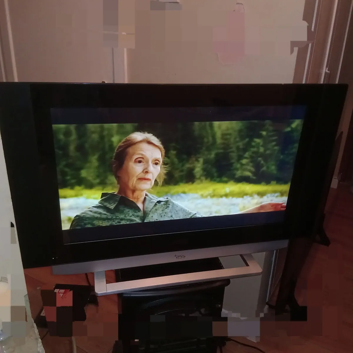 Thomson 40in tv - Image 1