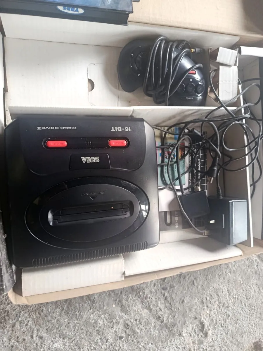 Sega MEGA DRIVE II Retro Console - Image 2