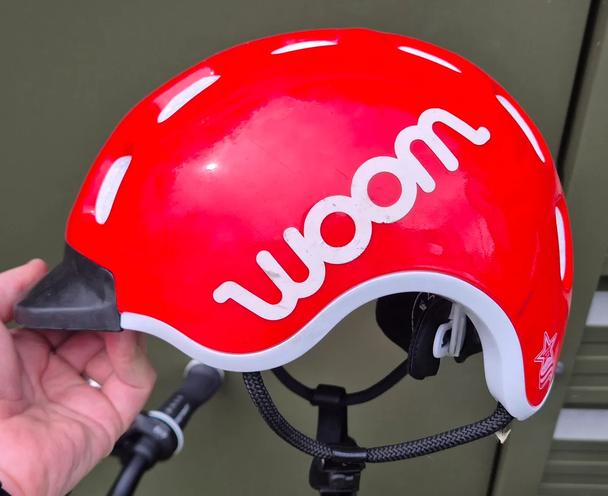 Woom 20” Kids Bike + Helmet - Image 2