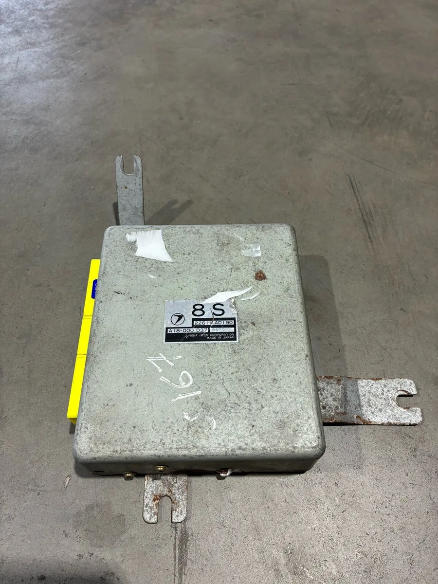 Impreza Front bumper,Dash Dodger roll cage & ECU - Image 4