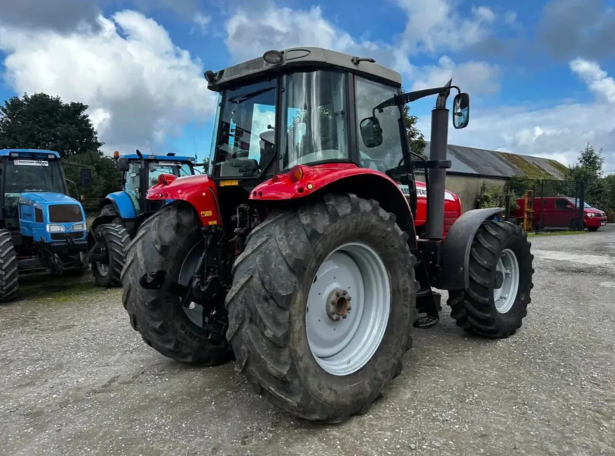 2004 Massey Ferguson 6465 - Image 2
