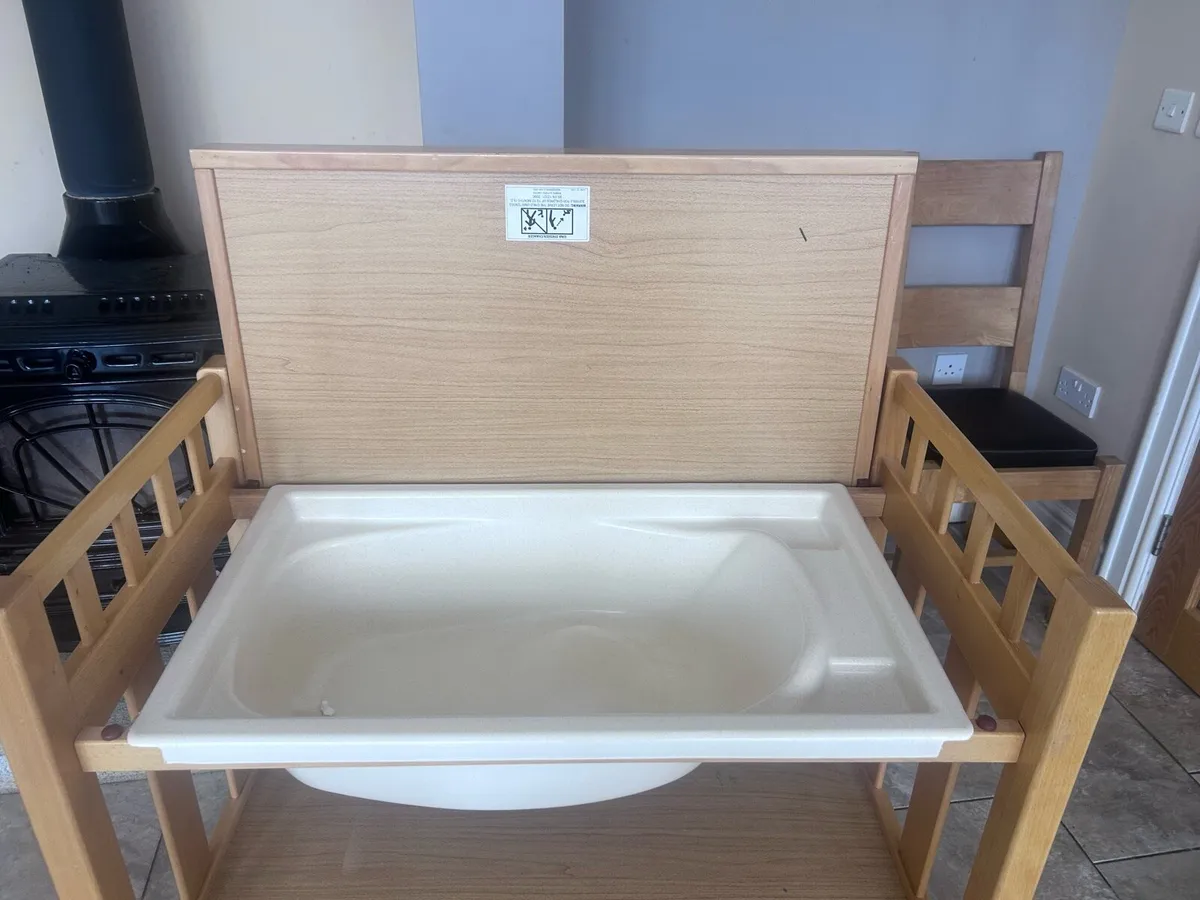 Baby Changer - Image 2