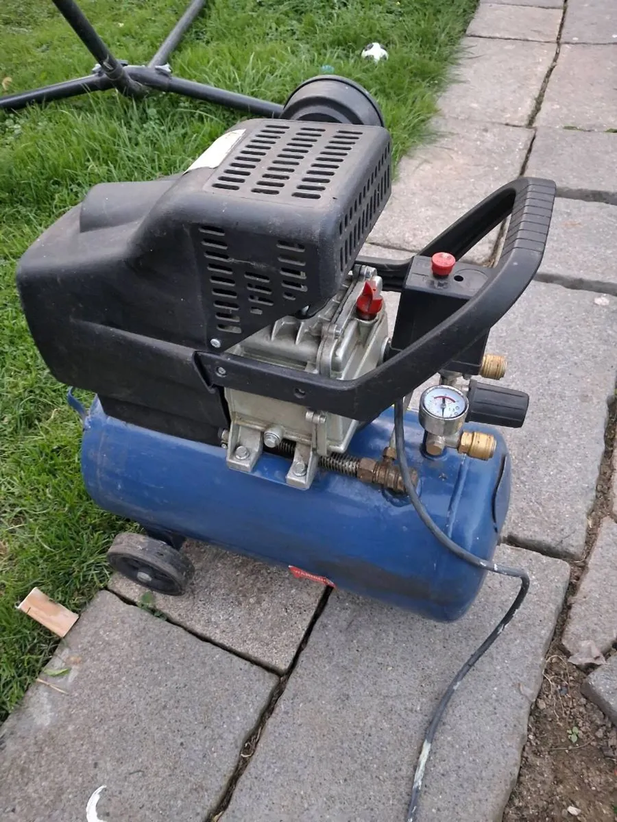Air Compressor 25L - Image 1