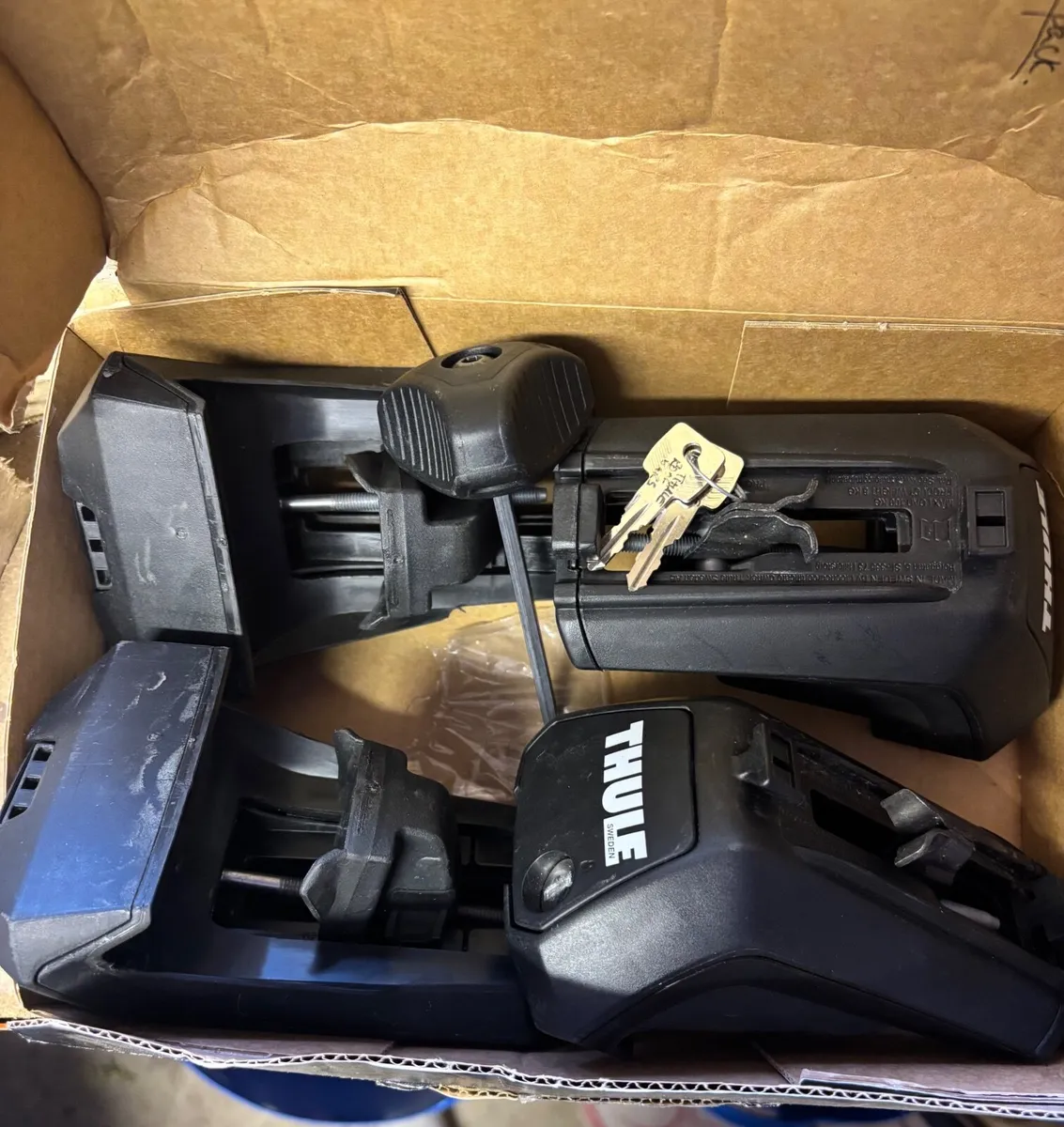 Roof rack feet - Image 1