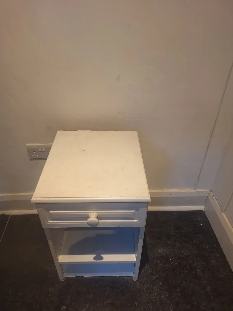 Bed side Locker
