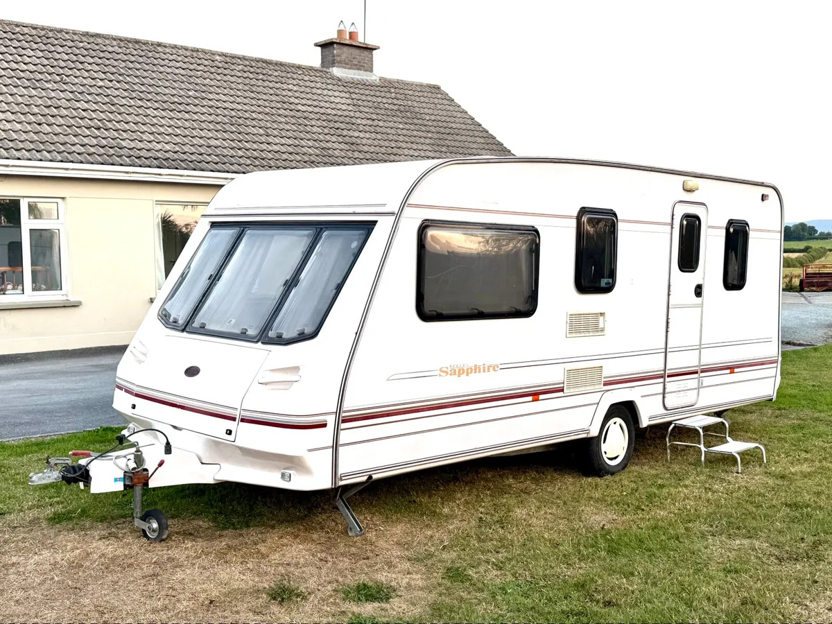 2002 Eccles Sterling Sapphire 5 berth Caravan - Image 2
