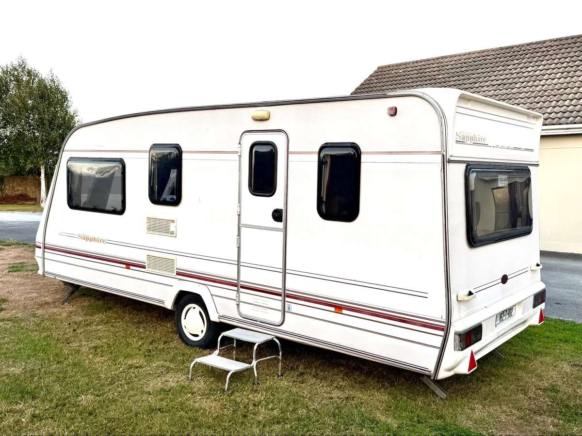 2002 Eccles Sterling Sapphire 5 berth Caravan - Image 1