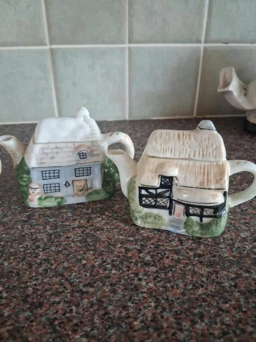 Vintage Miniature Cottage Teapots Collection (Set - Image 3