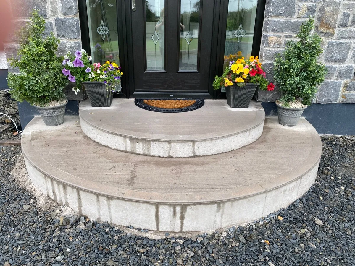 Steel moulds for door step - Image 1