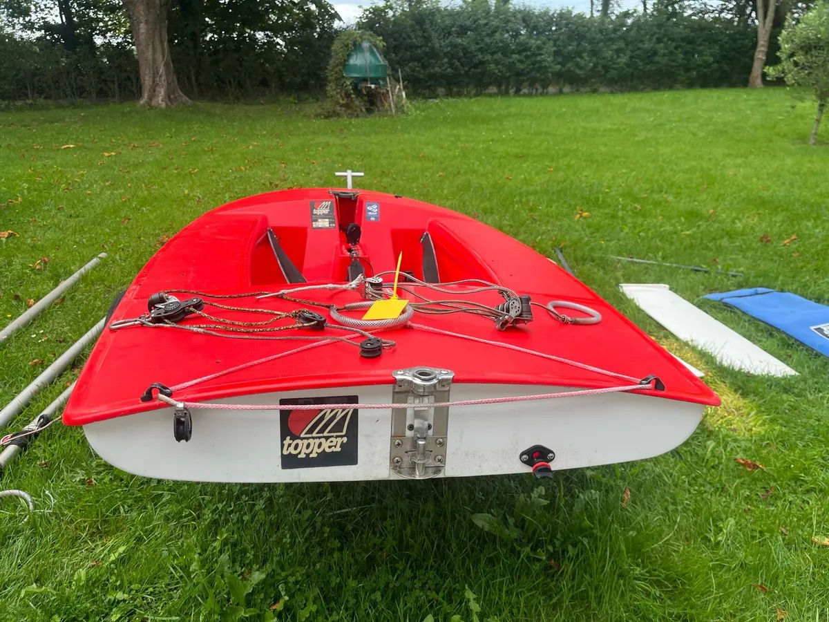 Topper sailing dinghy - Image 4