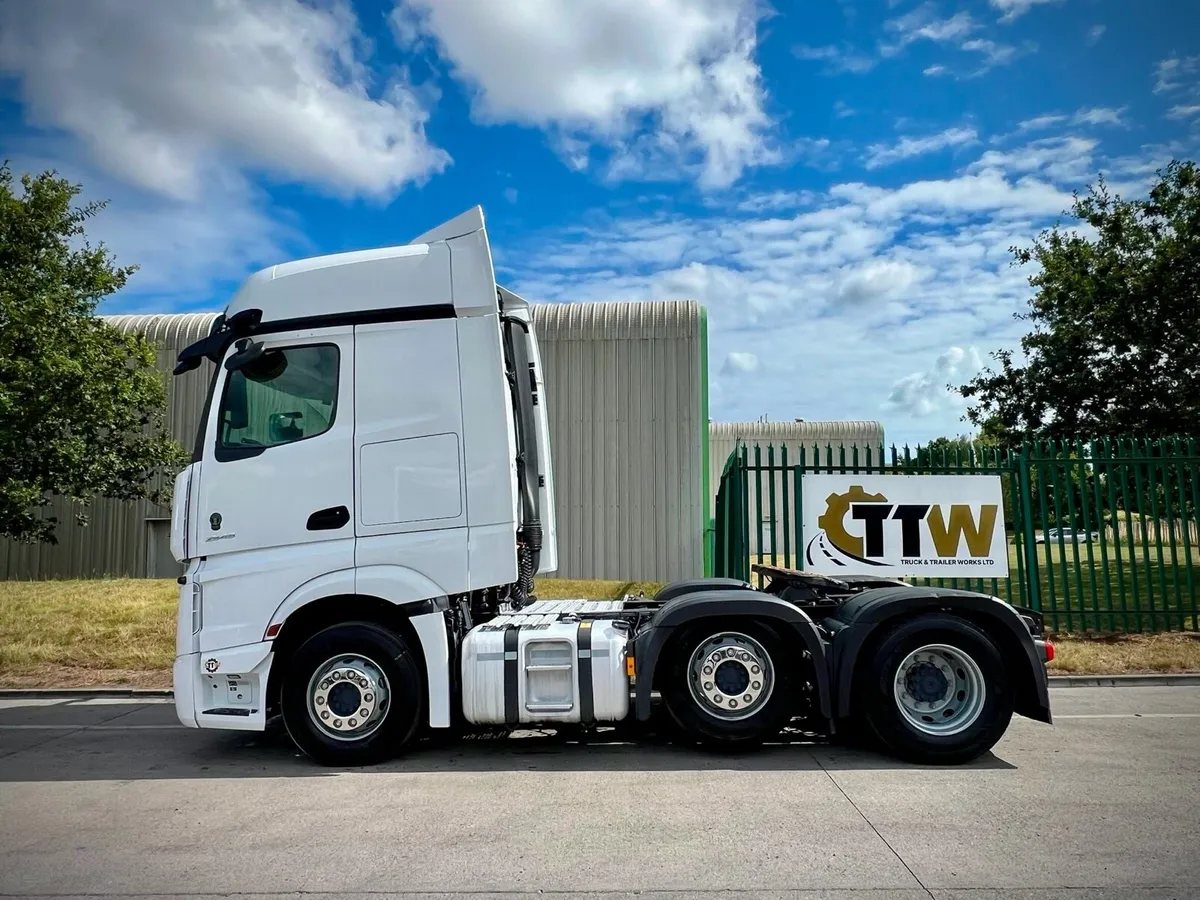 Mercedes Actros - Available For Hire - Image 2