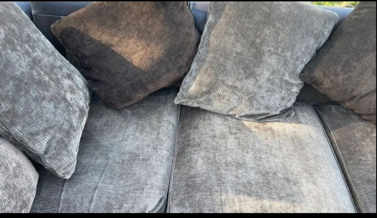 Large corner sofa - Image 3