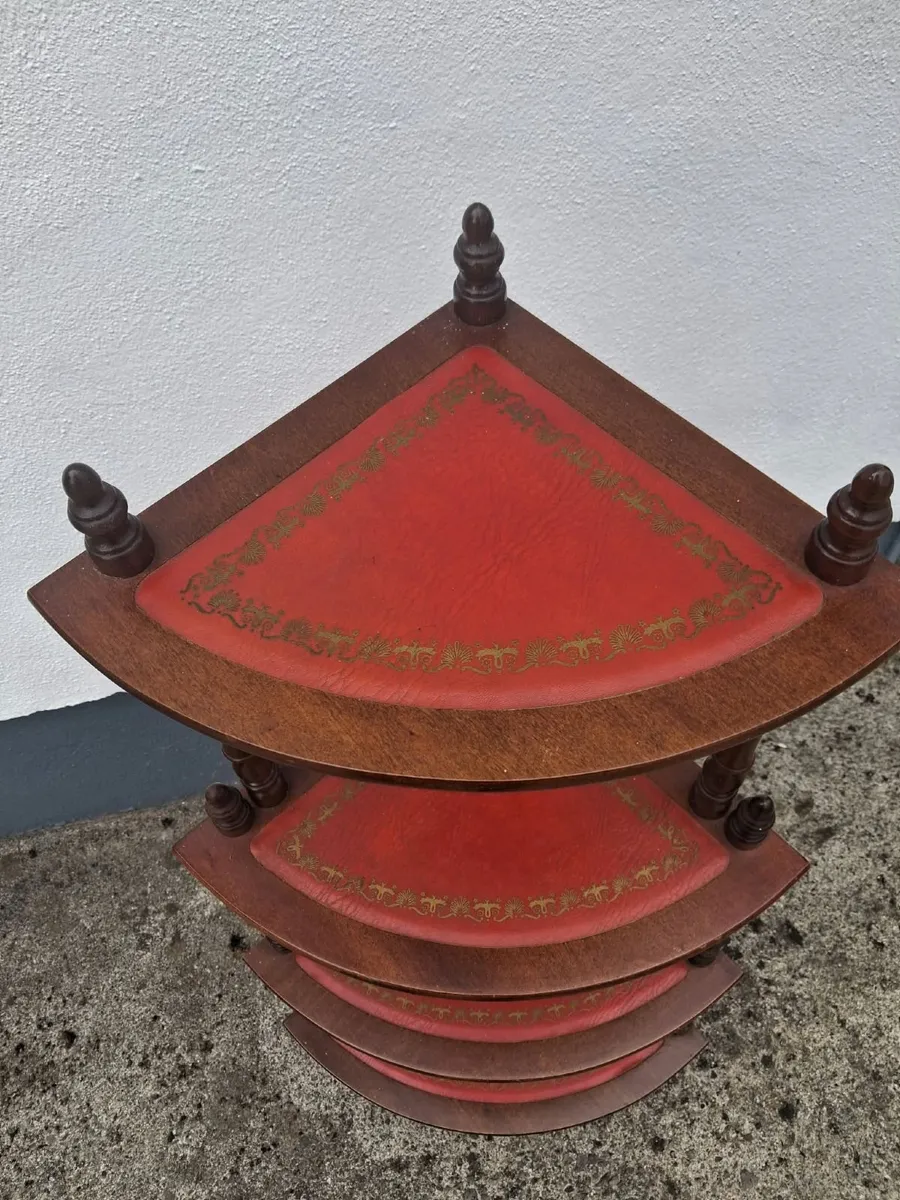 Vintage Mahogany 4-Tier Corner Whatnot Display She - Image 1