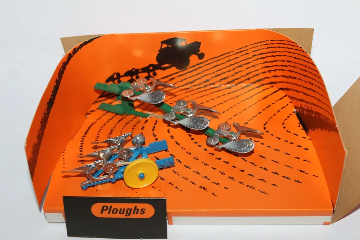 Britains Ltd. Early Plough Set - No. 9546 - Rare - Image 2