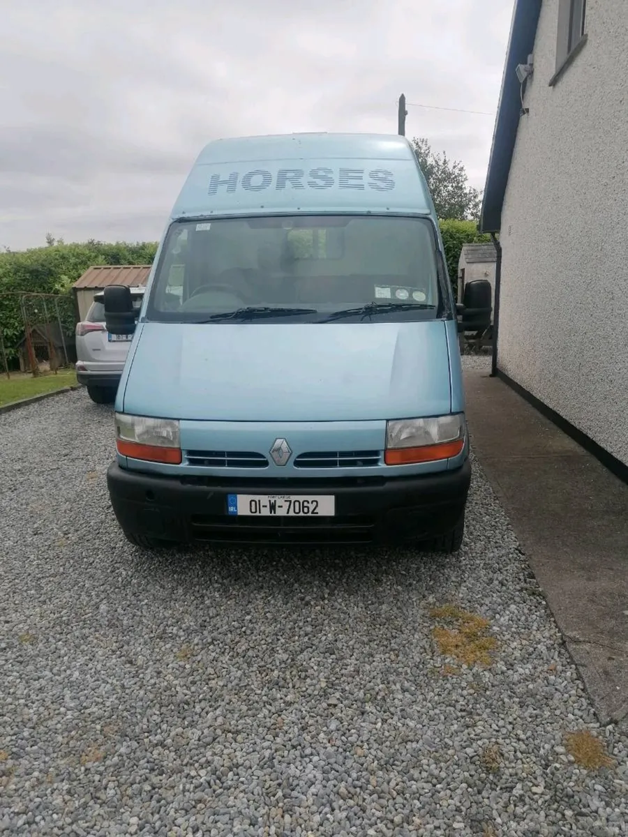 Horse van - Image 1