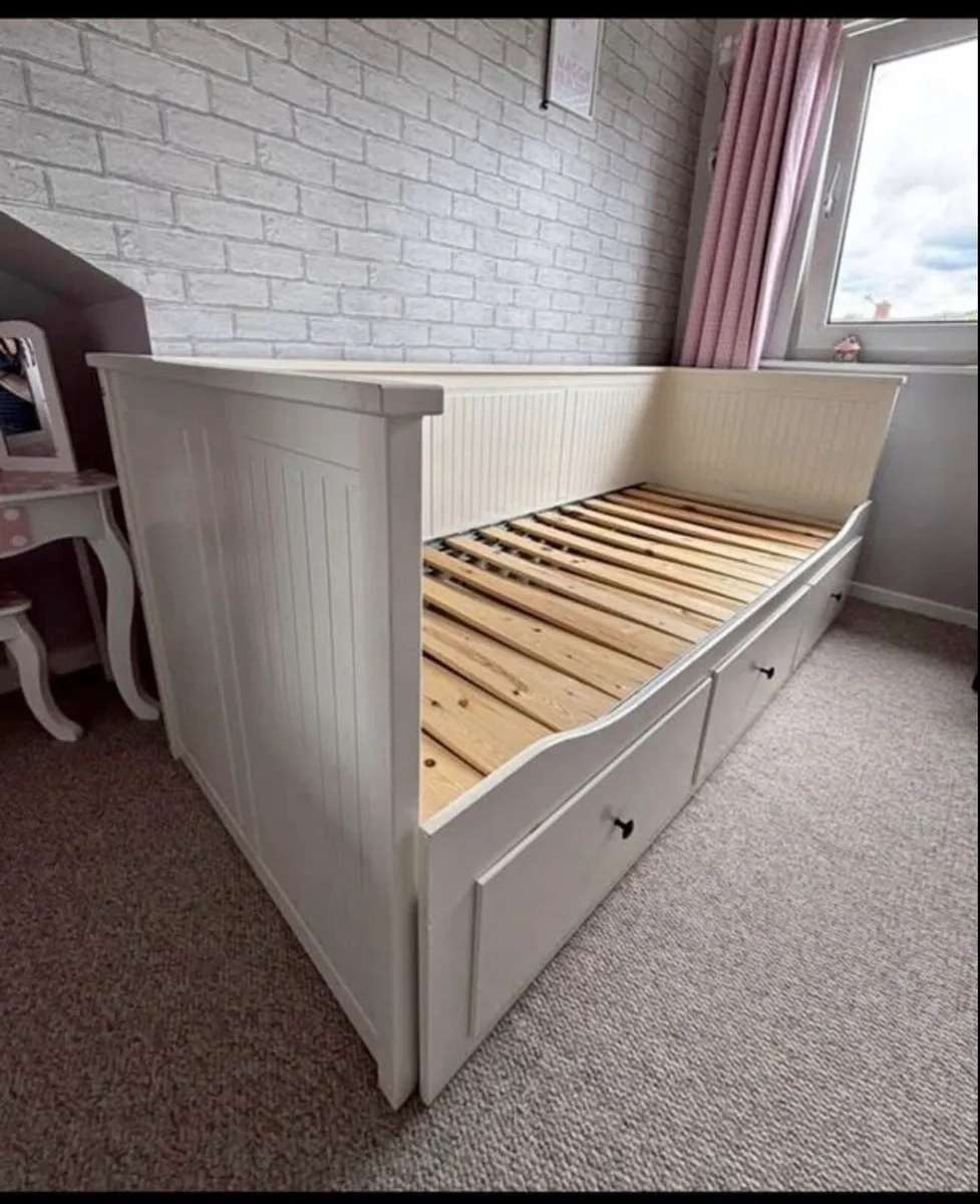 Ikea sofa/day bed - Image 4