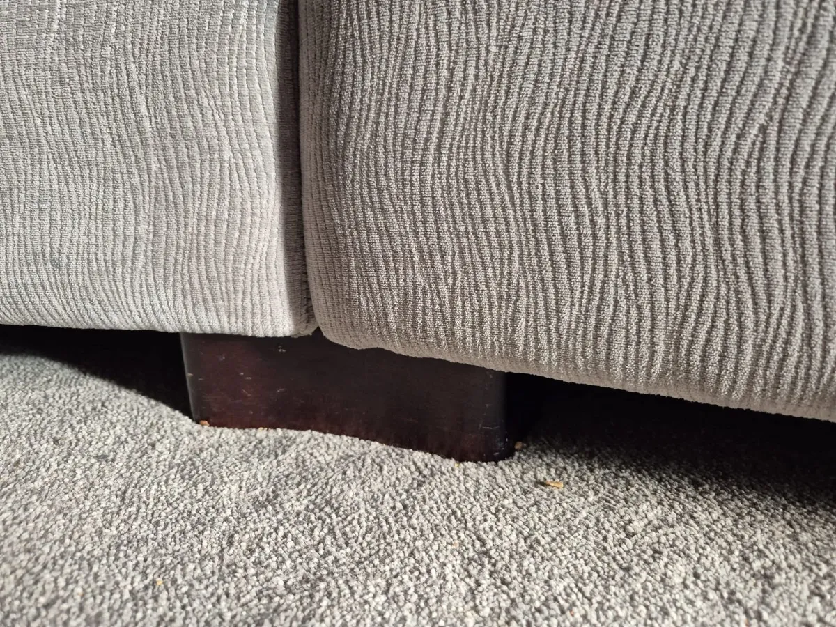 Sofa - Image 3