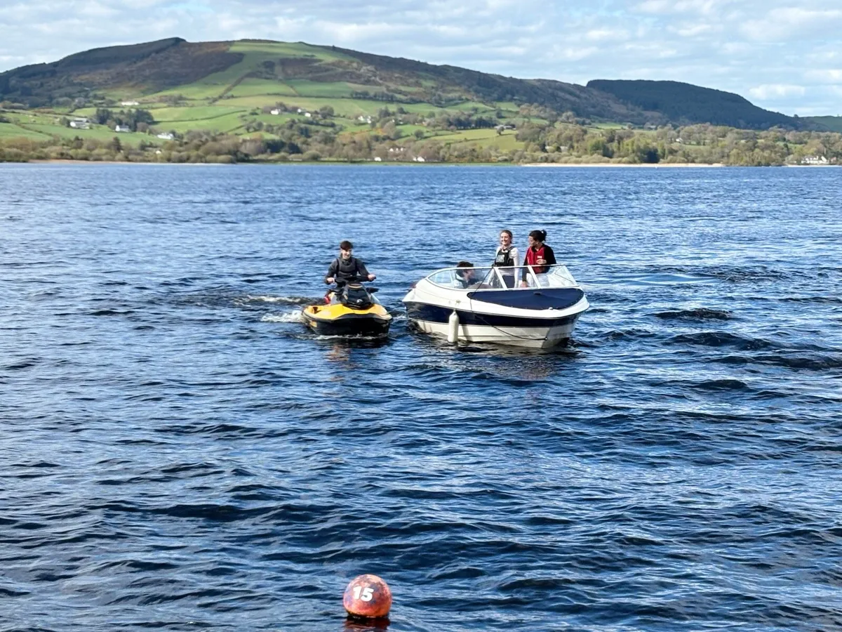 Sports boat - Image 1