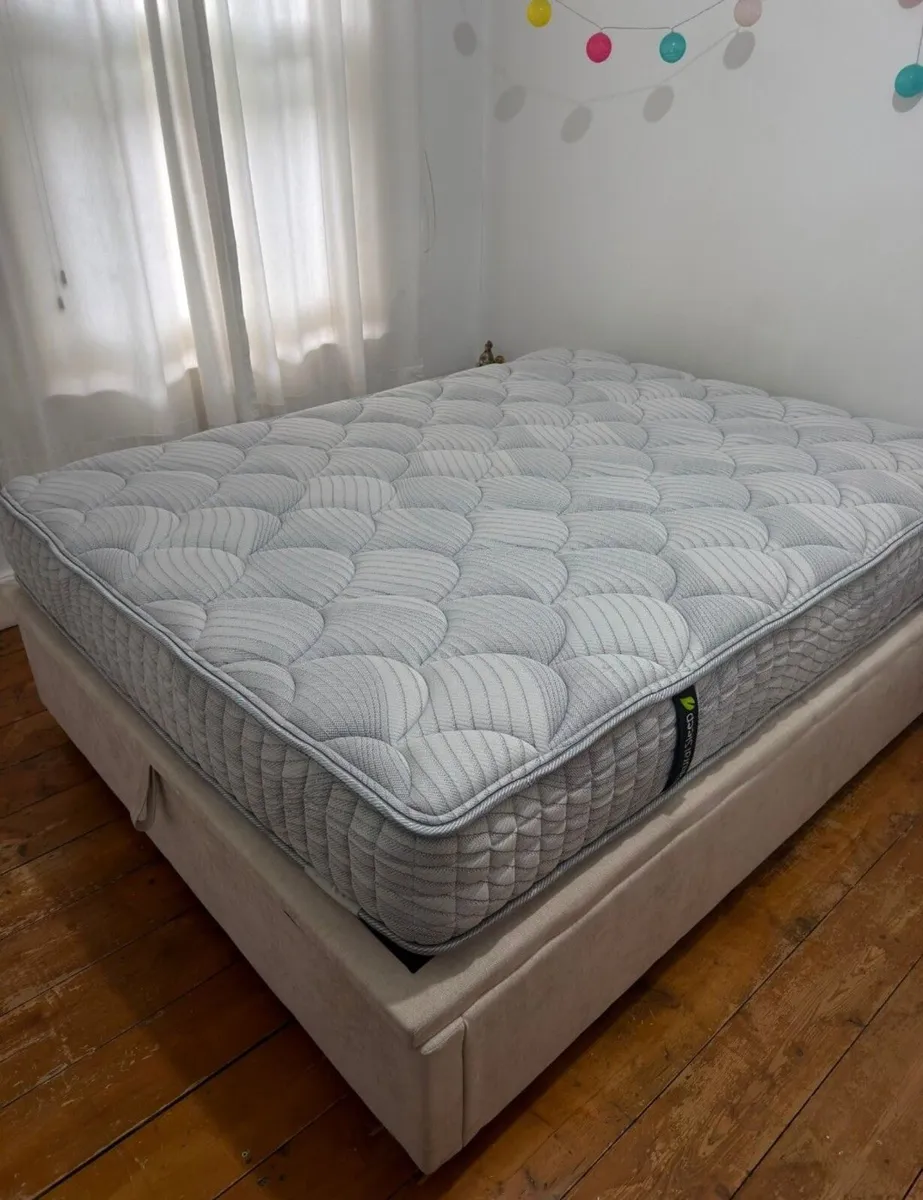 5ft King Storage Bed Base – Perfect Condition - Image 3