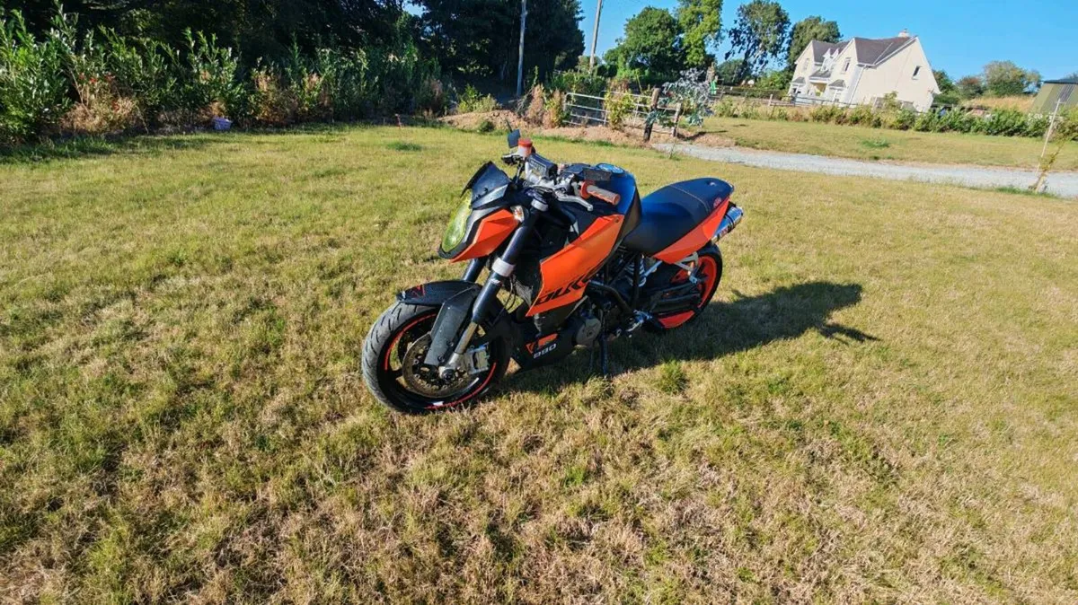 KTM Super Duke 990 - Image 1