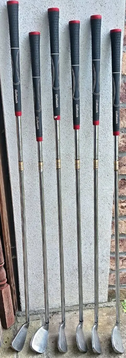 Wilsons Golf Irons and Pitching Iron (6) - Image 1