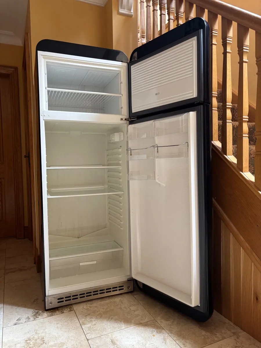 SMEG Fridge Freezer - Image 2