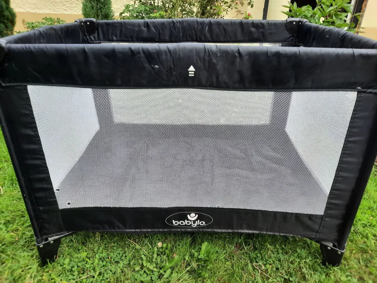 Babylo Travel Cot / Playpen - Image 1