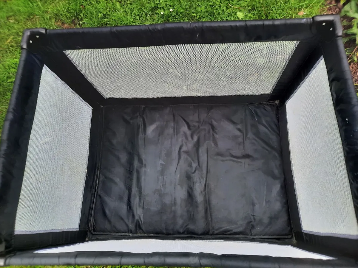 Babylo Travel Cot / Playpen - Image 3
