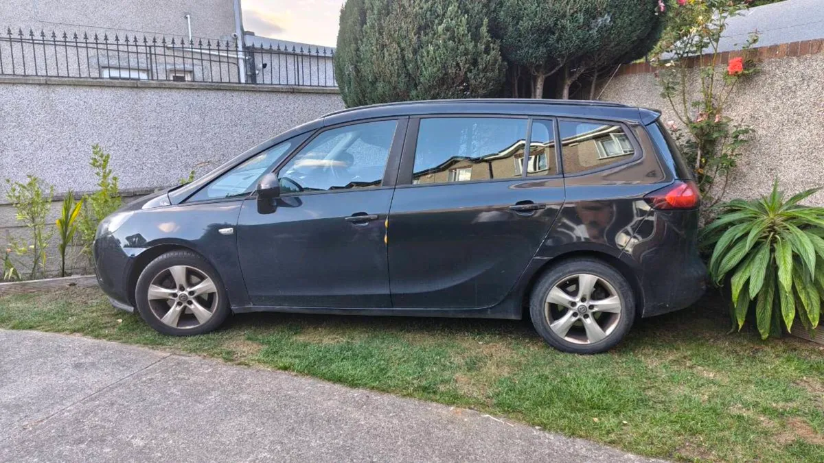 Opel Zaferia for Repair/Parts - Image 3