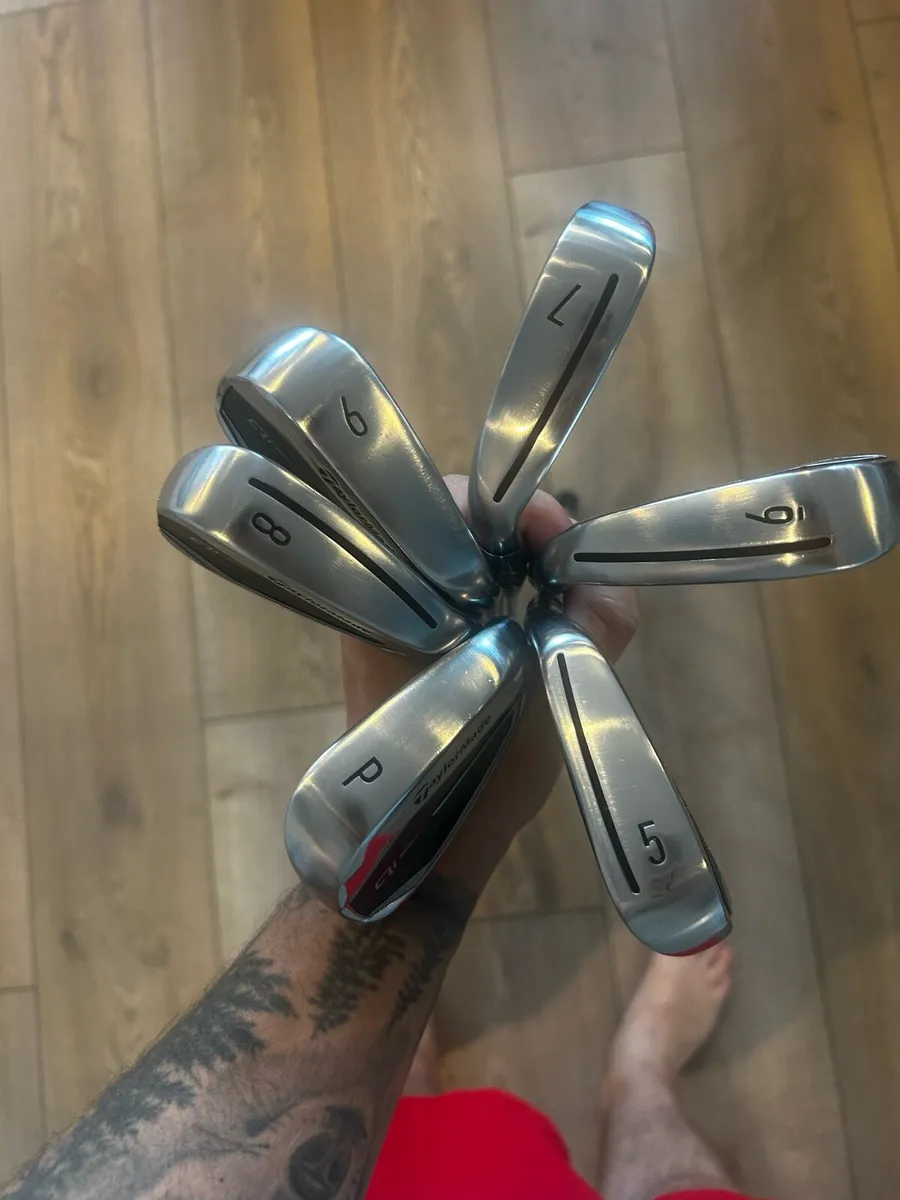 TaylorMade QI Irons - Image 4