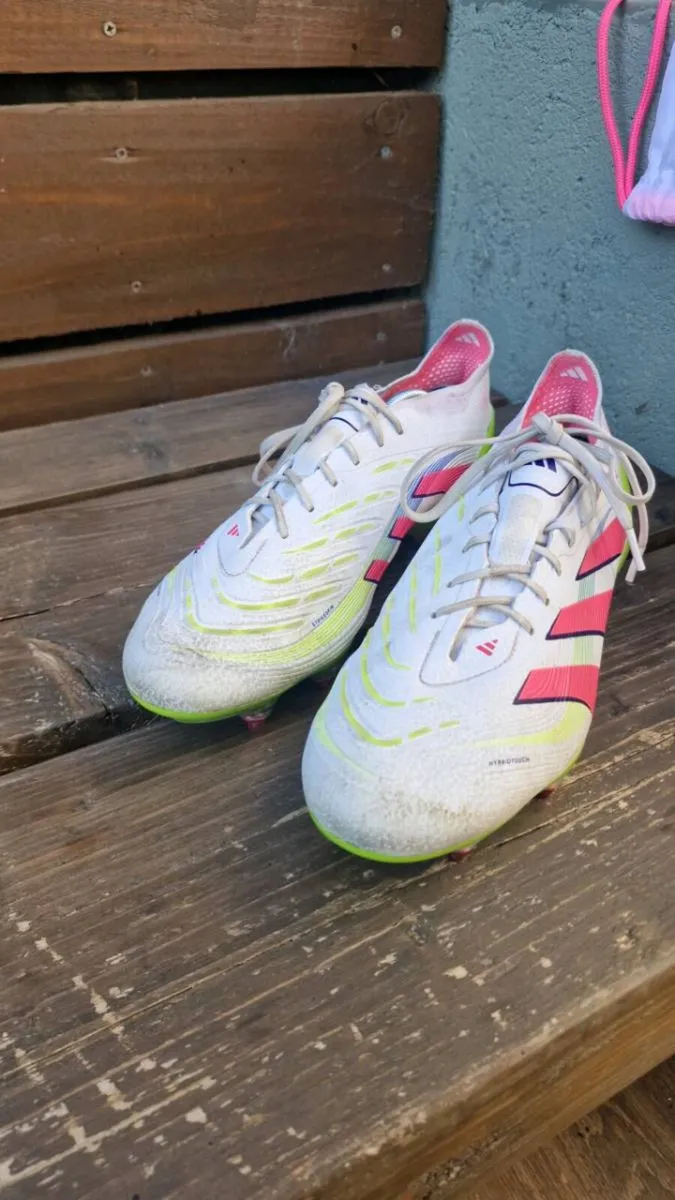 Predator football - Image 2