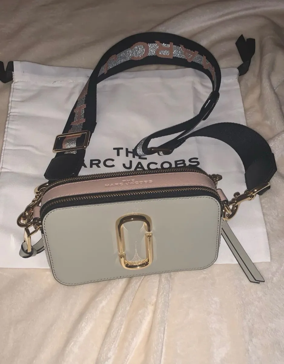Authentic grey Marc Jacobs Snapshot bag - Image 1