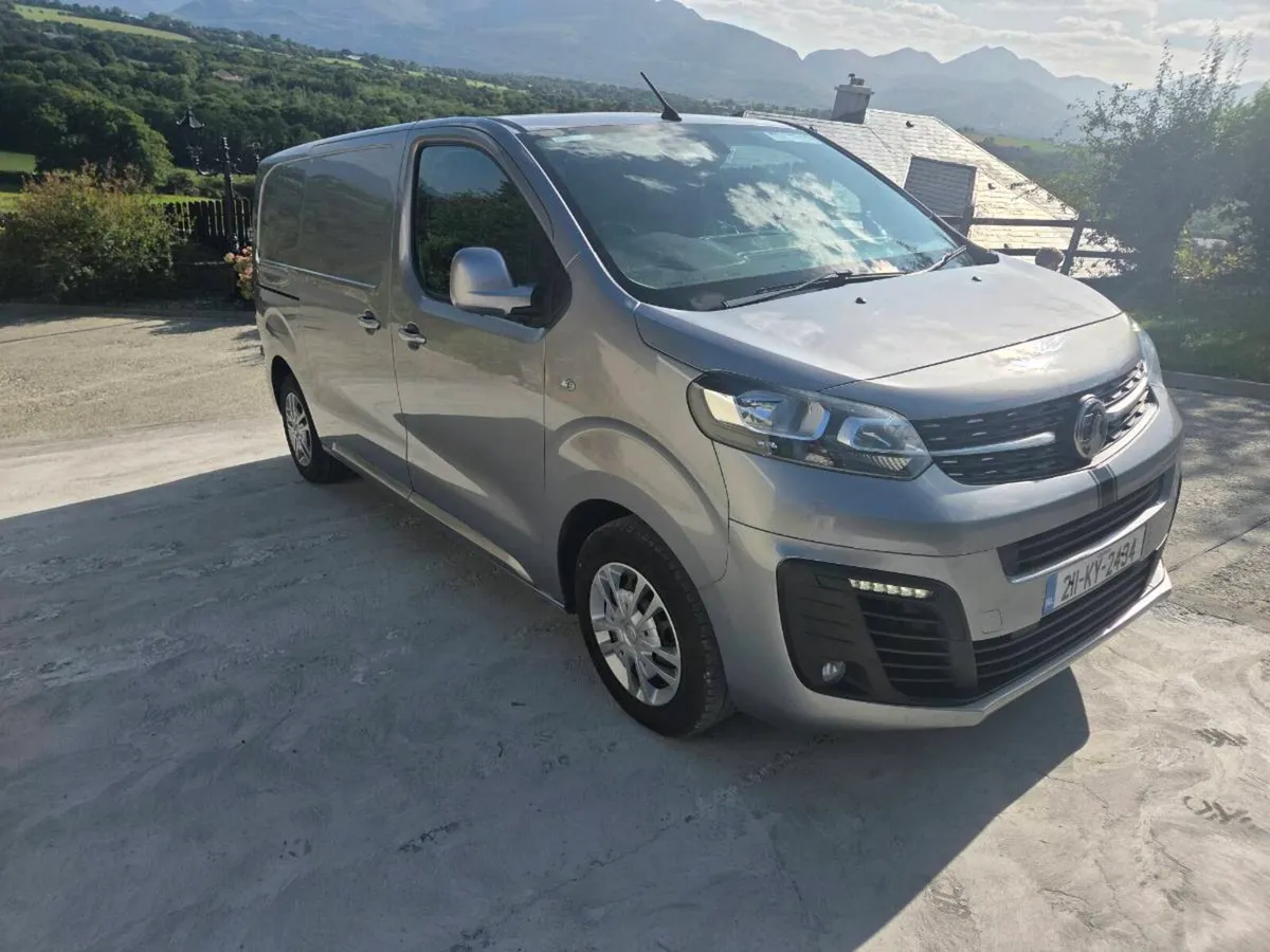 2021 VAUXHALL VIVARO SPORTIVE - Image 3