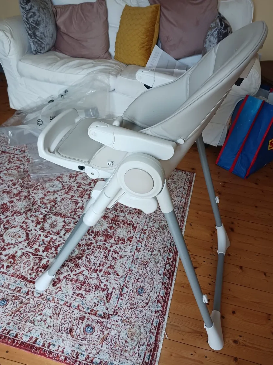 Baby high chair - Image 2