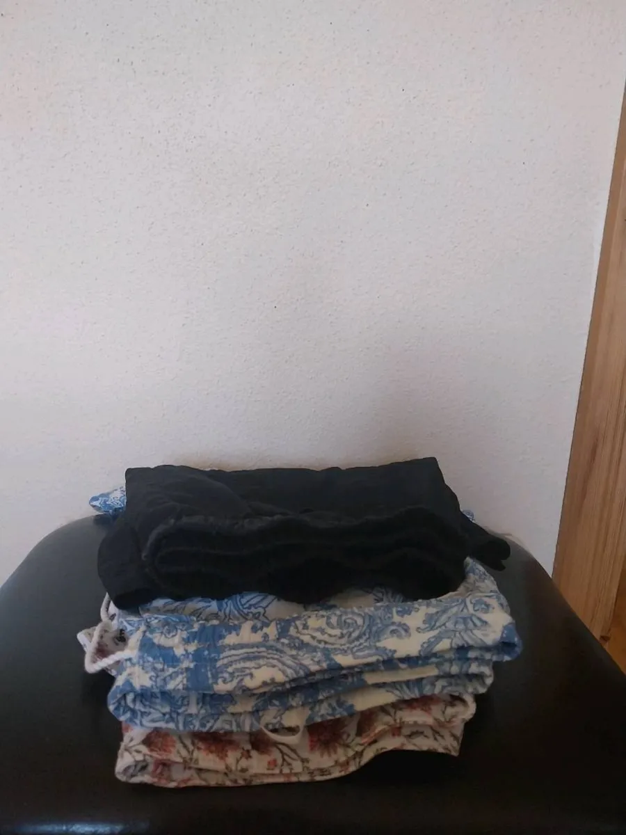 Womens clothes - Image 2
