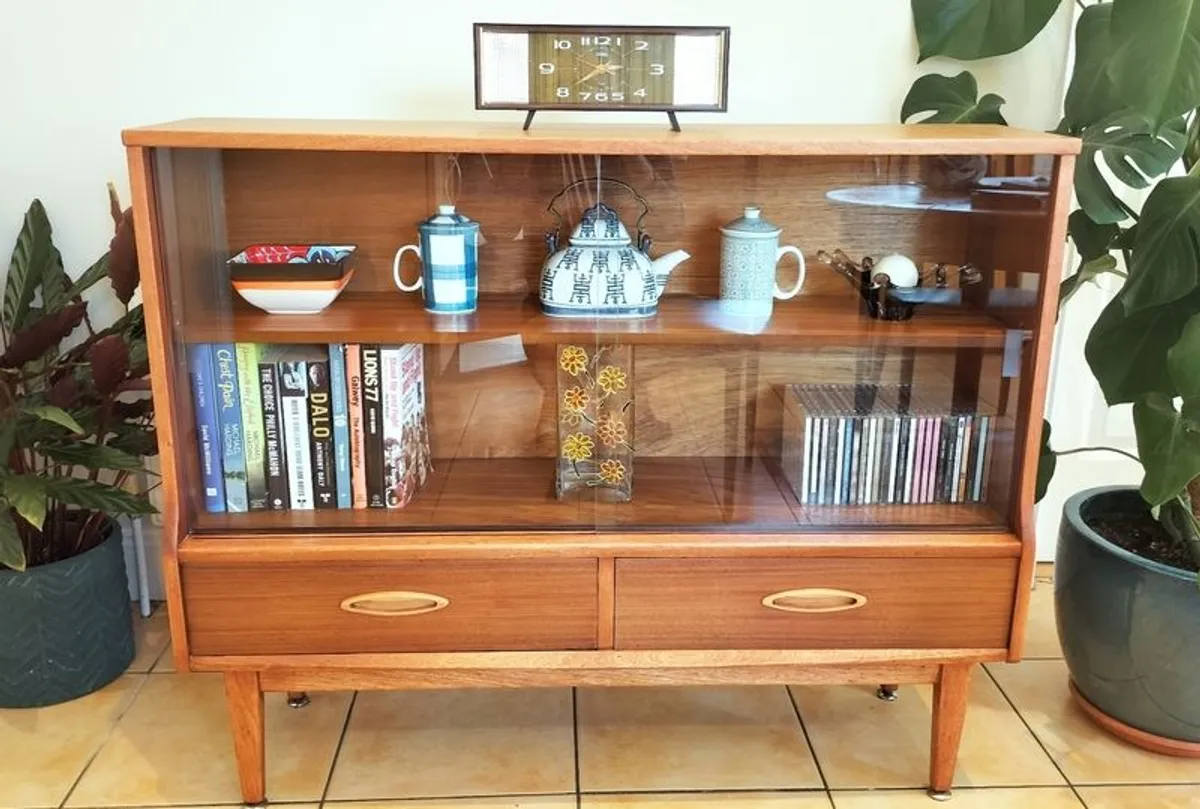 Mid Century Vintage Jentique Bookcase Display Cabinet - Image 4