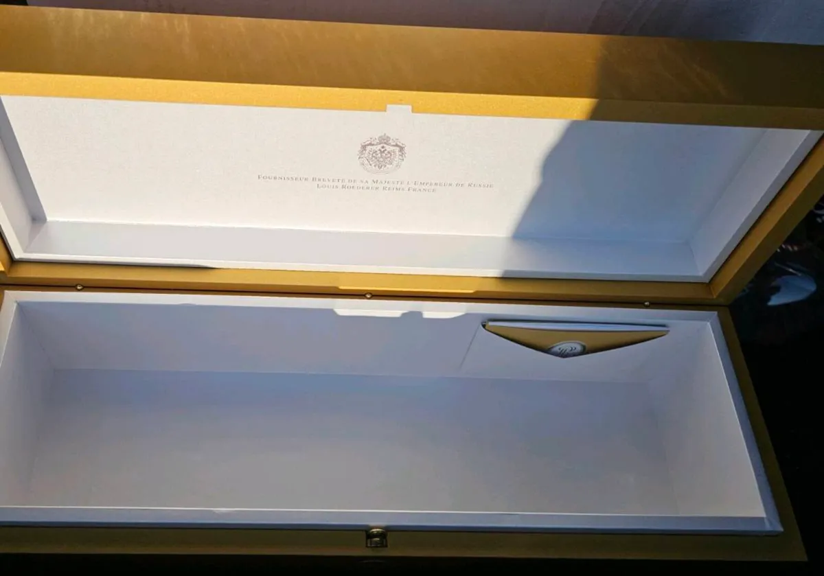 Louis Roederer Cristal Brut Champagne Empty Box - Image 2