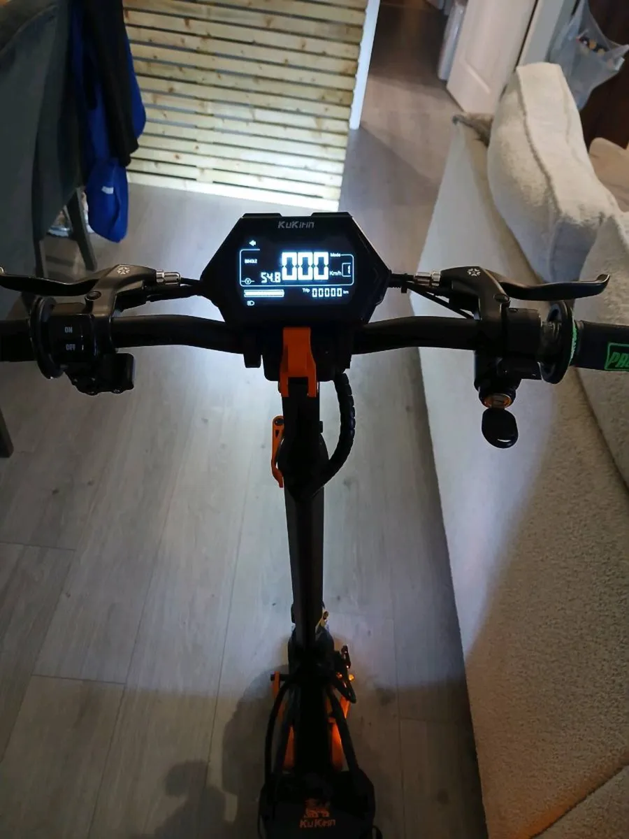 Electric scooter - Image 2