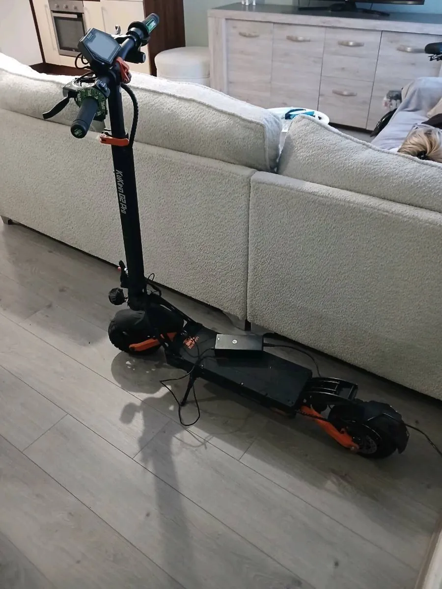 Electric scooter - Image 3